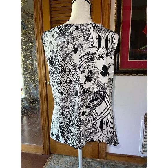 C Est. 1946 Womens Blouse — Medium - Picture 2 of 12